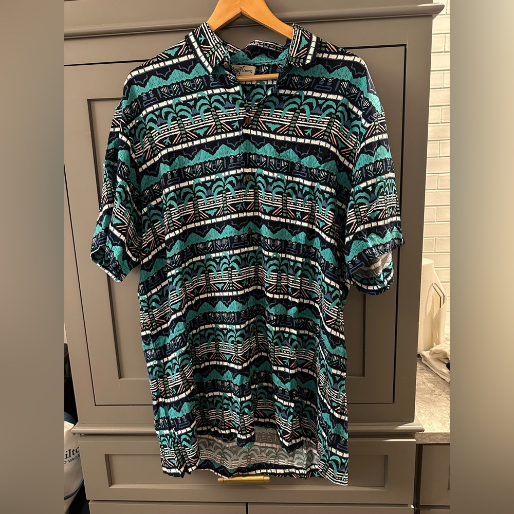Kenny Flowers NWOT Men’s shirt